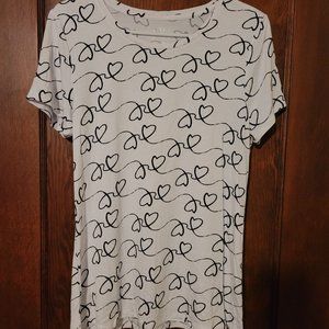 Womans short sleeve heart shirt